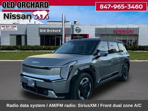 Used 2024 Kia EV9 Land AWD/4WD image 1