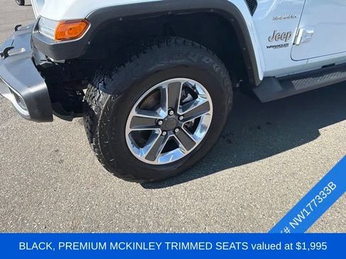 Used 2022 Jeep Wrangler Unlimited Sahara w/ LED Lighting Group AWD/4WD image 4