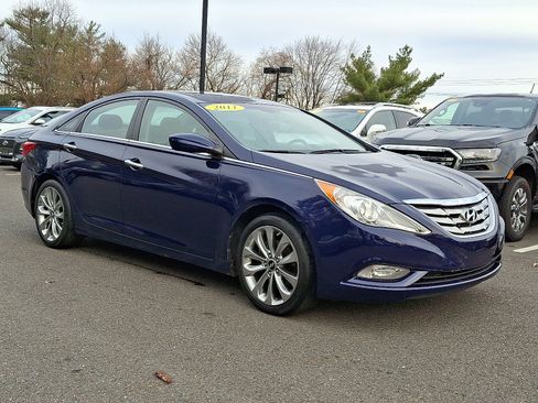 Used 2011 Hyundai Sonata SE w/ Navigation & Sunroof Pkg 4 image 1