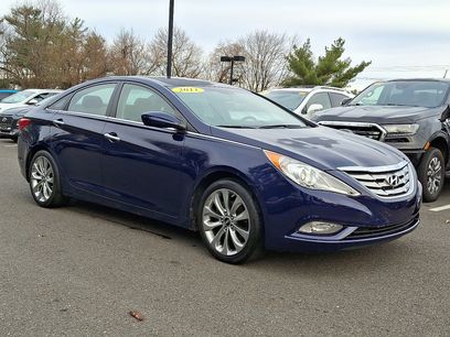 Used 2011 Hyundai Sonata SE w/ Navigation & Sunroof Pkg 4
