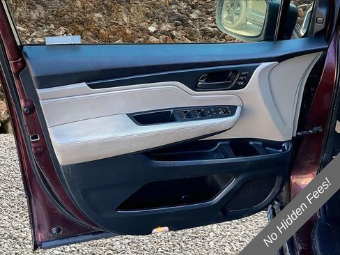 Used 2018 Honda Odyssey EX-L image 18