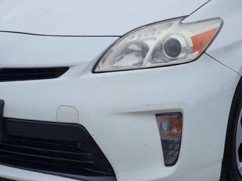 Used 2015 Toyota Prius Two FWD image 8