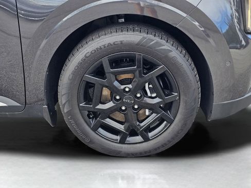 Certified 2026 Kia Carnival SX w/ SX Dark Edition Package image 6