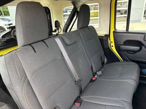 Used 2024 Jeep Wrangler Unlimited Sport AWD/4WD image 35