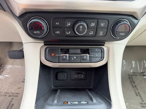 Used 2023 GMC Acadia Denali AWD/4WD image 26