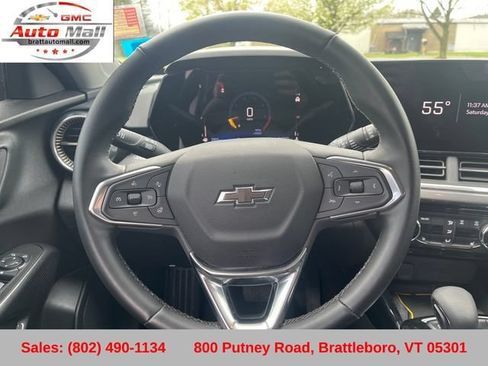 Used 2024 Chevrolet Trax ACTIV w/ Sunroof Package FWD image 16