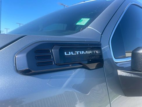 Used 2024 GMC Sierra 2500 Denali Ultimate w/ Max Trailering Package AWD/4WD image 4