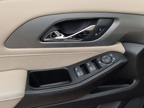 Used 2023 Chevrolet Traverse LS w/ LPO, Roadside Safety Package image 15