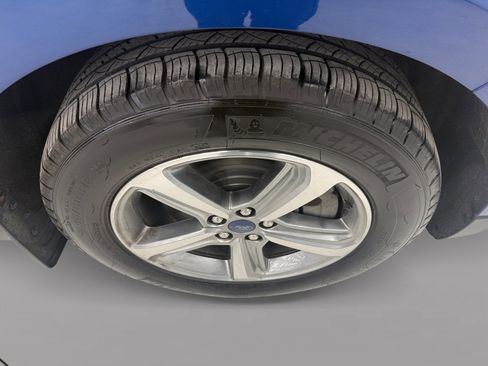 Used 2022 Ford Edge SEL w/ Convenience Package image 12