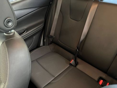 Used 2025 Buick Encore GX Preferred FWD image 34