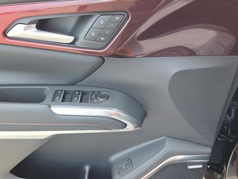 New 2026 Chevrolet Traverse RS image 32