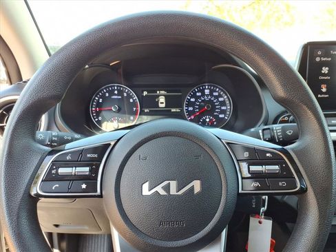 Used 2024 Kia Forte LXS image 19