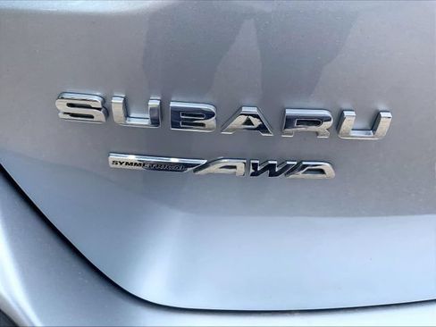 Used 2025 Subaru Outback Premium AWD/4WD image 13