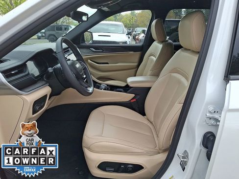 Used 2023 Jeep Grand Cherokee L Limited image 15