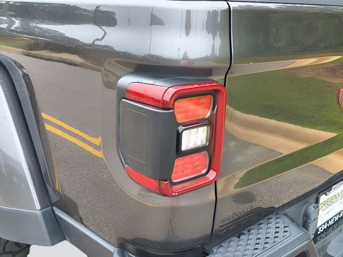 Used 2023 Jeep Gladiator Mojave w/ LED Lighting Group AWD/4WD image 28