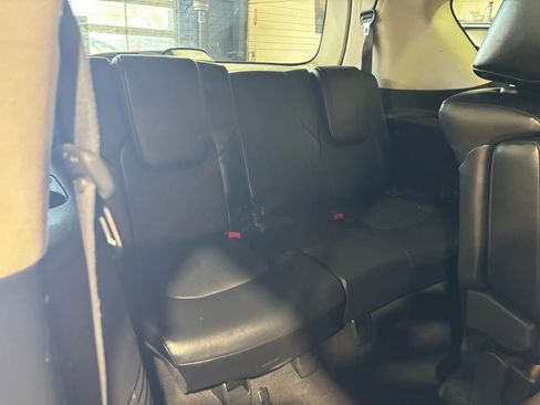 Used 2017 Nissan Armada SL image 22