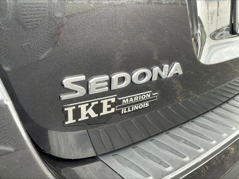 Used 2019 Kia Sedona LX FWD image 22