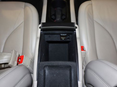 Used 2018 Lincoln MKC Reserve image 25