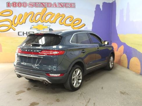 Used 2019 Lincoln MKC Select w/ Select Plus Package AWD/4WD image 8