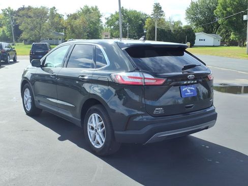 Used 2024 Ford Edge SEL AWD/4WD image 3