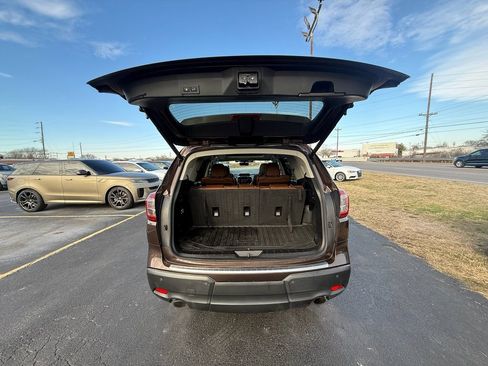 Used 2020 Subaru Ascent Touring w/ Popular Package #3 image 10