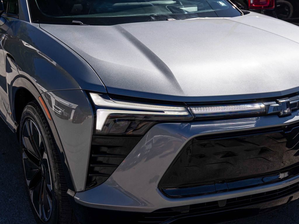 Used 2024 Chevrolet Blazer EV RS AWD/4WD image 33