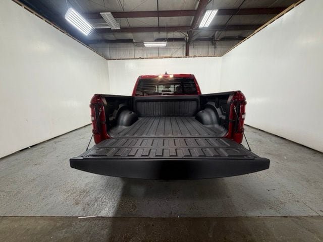 New 2026 RAM 1500 Express AWD/4WD image 9