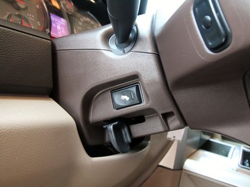 Used 2012 RAM 2500 Longhorn w/ Cold Weather Group image 25