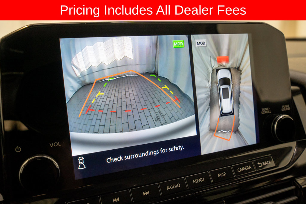 Used 2023 Nissan Pathfinder SL AWD/4WD image 16