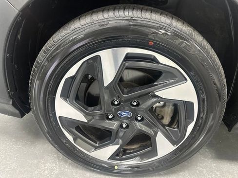 Used 2024 Subaru Crosstrek 2.5i Limited AWD/4WD image 25