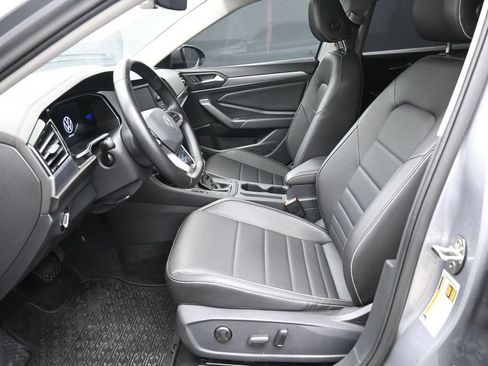 Used 2023 Volkswagen Jetta SE FWD image 21