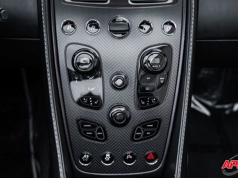 Used 2016 Aston Martin Vanquish Volante image 85