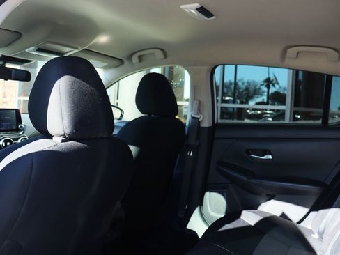 Used 2022 Nissan Sentra SV w/ All-Weather Package image 31