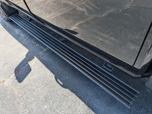 Certified 2021 GMC Sierra 2500 Denali w/ Denali Ultimate Package image 13