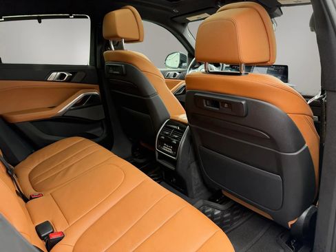 Used 2022 BMW X6 M50i w/ Executive Package image 39