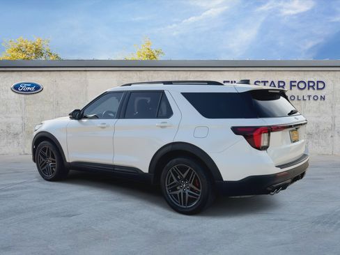 Used 2025 Ford Explorer ST AWD/4WD image 6