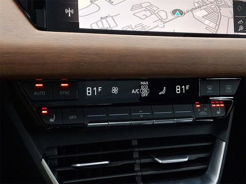 Certified 2024 Audi e-tron GT Premium Plus image 21