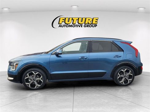 Used 2023 Kia Niro EX Touring image 6