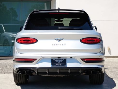 Used 2022 Bentley Bentayga AWD/4WD image 8