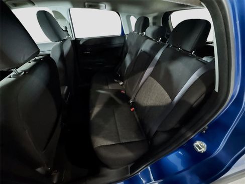 Used 2021 Mitsubishi Outlander Sport LE image 12