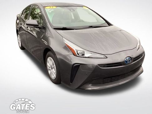 Used 2022 Toyota Prius LE FWD image 1