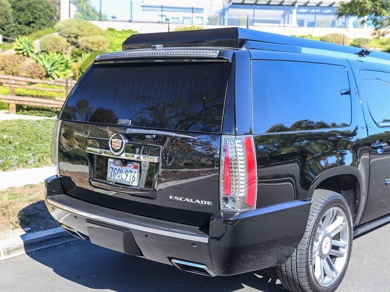 Used 2014 Cadillac Escalade ESV Premium AWD/4WD image 14