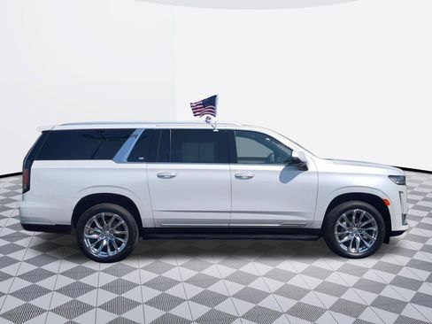 Certified 2023 Cadillac Escalade ESV Premium Luxury w/ LPO, Radiant Package AWD/4WD image 9