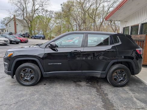 Used 2018 Jeep Compass Sport AWD/4WD image 4