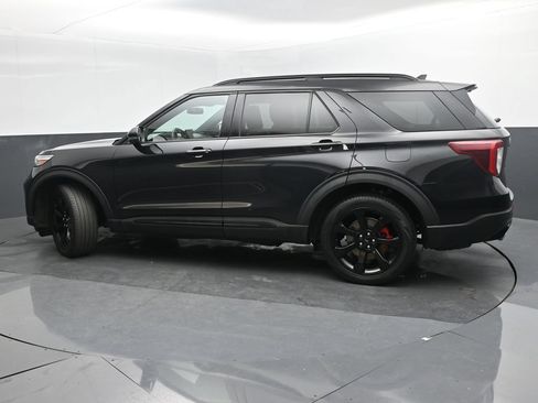 Used 2022 Ford Explorer ST w/ Equipment Group 401A AWD/4WD image 32