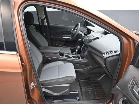 Used 2017 Ford Escape SE AWD/4WD image 12