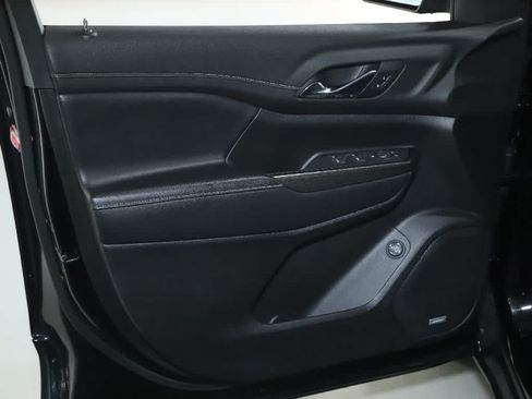 Used 2019 GMC Acadia SLT AWD/4WD image 17