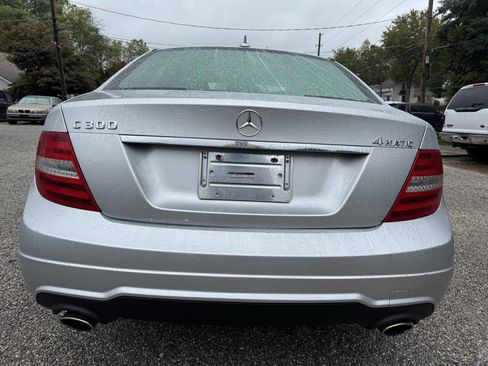 Used 2012 Mercedes-Benz C 300 4MATIC Sedan image 4