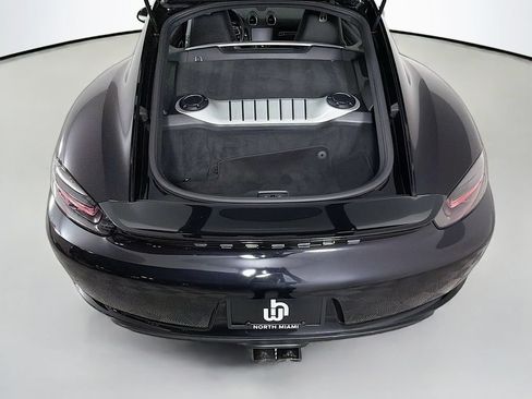 Used 2022 Porsche 718 Cayman w/ Premium Package RWD image 24