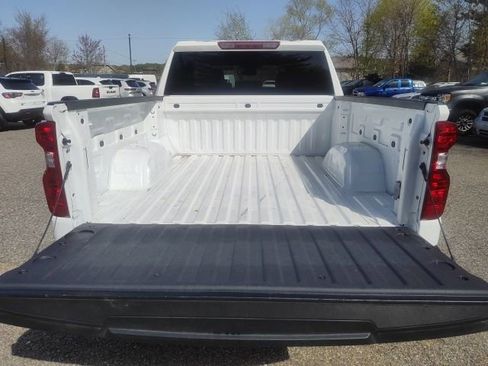 Used 2024 Chevrolet Silverado 1500 Custom image 18